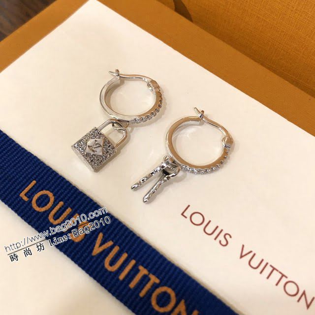 Louis Vuitton新款飾品 路易威登鎖頭鑰匙耳釘 LV不對稱圓環耳勾耳環  zglv2092